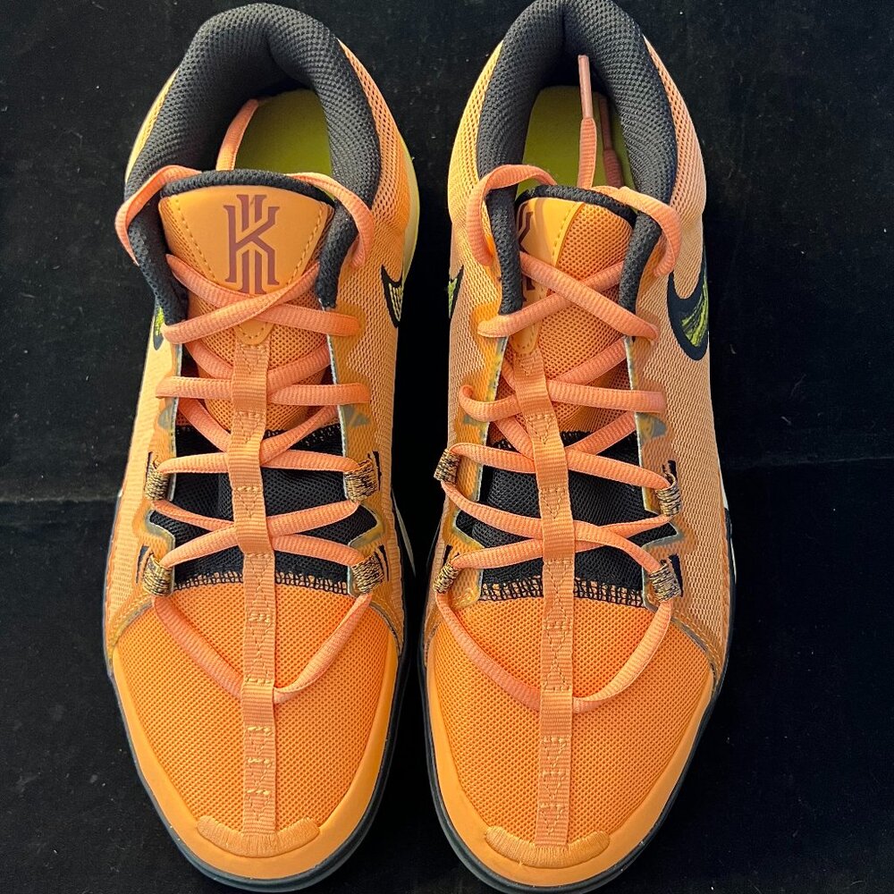 Nike Kyrie Flytrap 6 Orange Trance Yellow Strike NWOT M 9 W 10.5